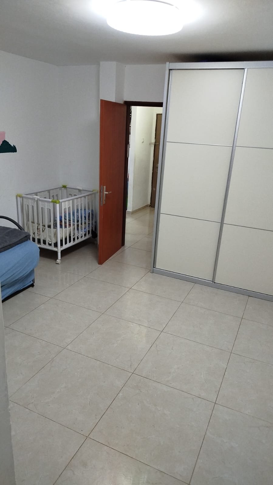 ddd5c185-33b0-47af-a47d-4c68fe802665